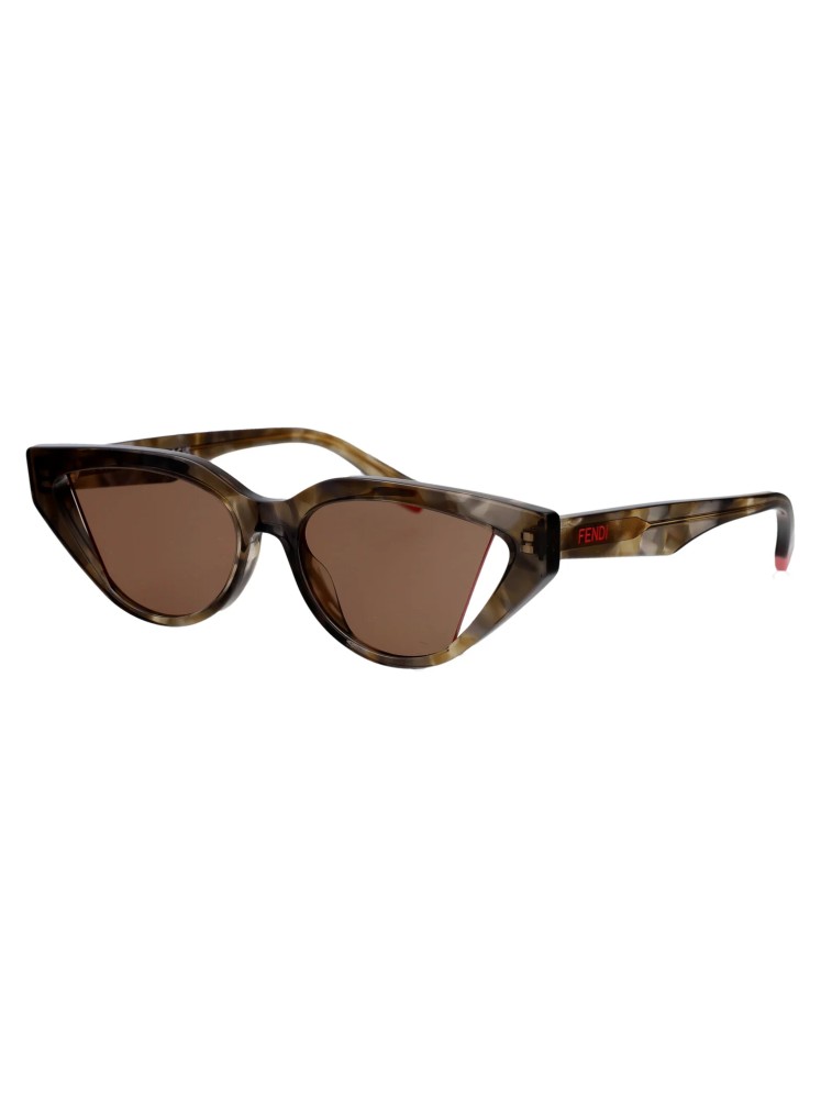Fendi FE40009I - 56E - 52 Okulary przeciwsłoneczne Kocie oczy