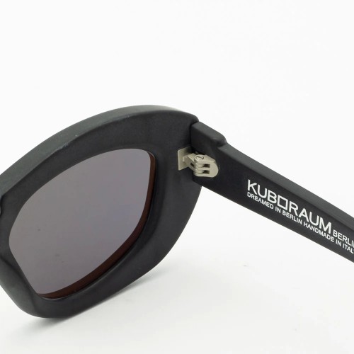 Kuboraum MASKE X23 - BM - 51 Okulary przeciwsłoneczne Czarny Kocie oczy