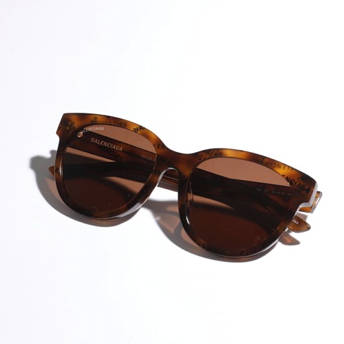 Balenciaga BB0077SK - 007 - 54 Okulary przeciwsłoneczne Pillow (zaokrąglony)