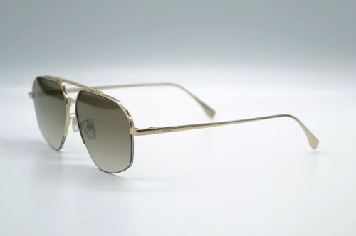 Fendi - Okulary przeciwsłoneczne - FE40062U - 10F - 56