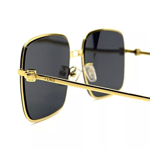 Fendi FE40123U - 30A - 55 Okulary przeciwsłoneczne Złoty Kanciaste