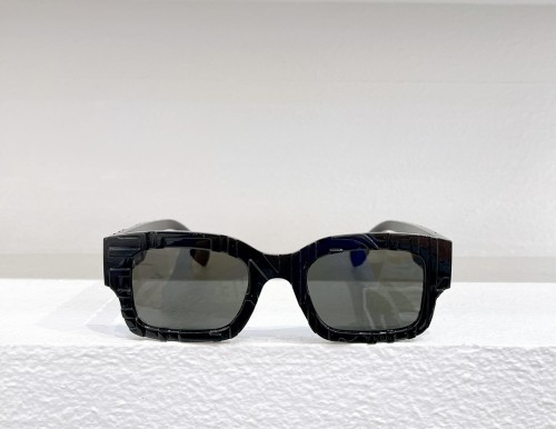 Fendi FE40104I - 01C - 50 Okulary przeciwsłoneczne Czarny Kanciaste